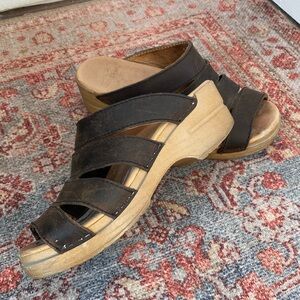 Dansko Monika leather sandals size 37 brown